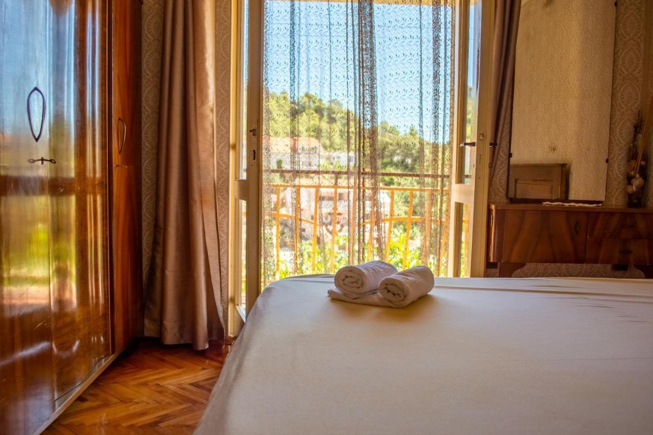 Stone House Dioniz Villa Brnistrova ภายนอก รูปภาพ
