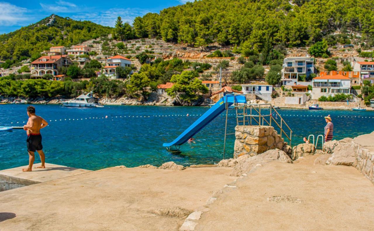 Stone House Dioniz Villa Brnistrova ภายนอก รูปภาพ